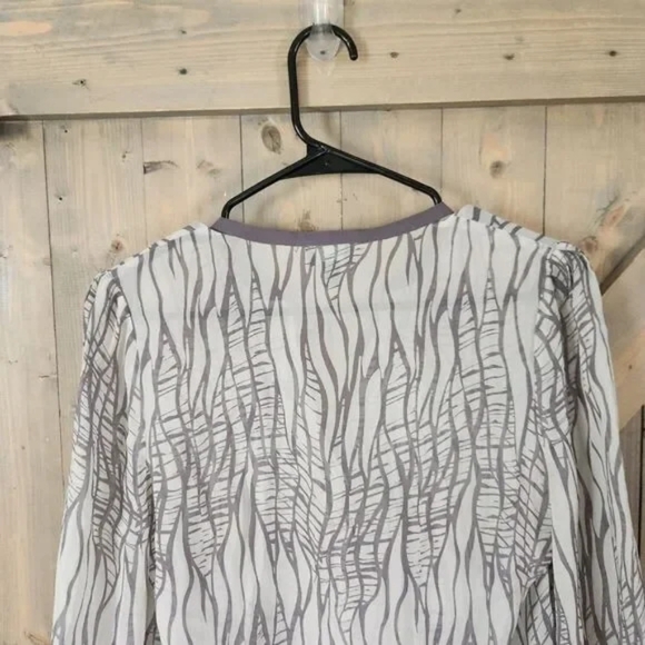 Anthropologie Fei Silk Sheer Blouse Size 4 Small - Picture 7 of 12